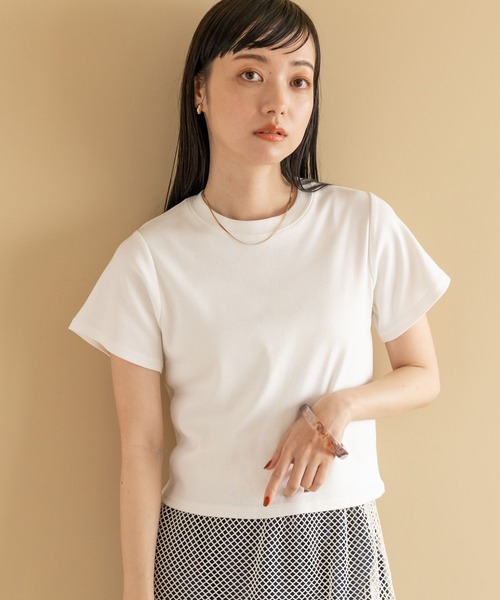 LOWRYS FARM（ローリーズファーム）の「フライスチビＴシャツＳＳ　197561（Tシャツ/カットソー・レディース・ホワイト/ブラック/ブラウン・FREE）」の2枚目の写真