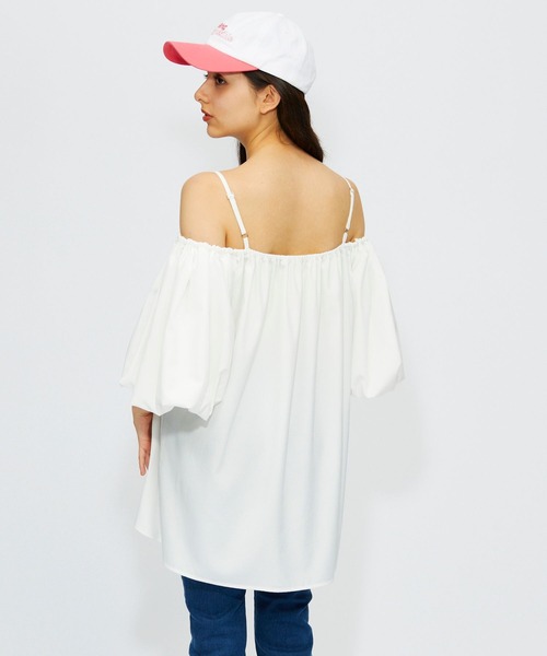FOREVER 21(フォーエバー トゥエンティーワン)の「オフショルパフチュニック(チュニック・レディース・パープル/ネイビー/オフホワイト・FREE)」の4枚目の写真