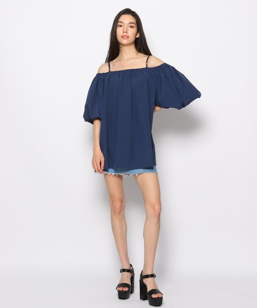 FOREVER 21(フォーエバー トゥエンティーワン)の「オフショルパフチュニック(チュニック・レディース・パープル/ネイビー/オフホワイト・FREE)」の9枚目の写真