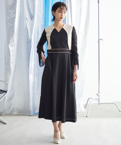 Callarus（カラルス）の「【販売終了】〔Callarus〕【結婚式・お呼ばれ・パーティー・オケージョンドレス】ジャガード切替袖シャーリングデザインワンピースドレス｜大きいサイズ有（ドレス・レディース・ブラック系/ネイビー系・M/LL/L/3L/4L/5L）」の6枚目の写真