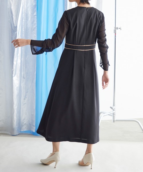 Callarus（カラルス）の「【販売終了】〔Callarus〕【結婚式・お呼ばれ・パーティー・オケージョンドレス】ジャガード切替袖シャーリングデザインワンピースドレス｜大きいサイズ有（ドレス・レディース・ブラック系/ネイビー系・M/LL/L/3L/4L/5L）」の10枚目の写真