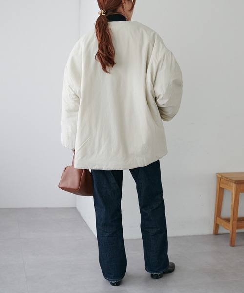 DISCOAT（ディスコート）の「【リバイバル/WEB限定】ノーカラー中綿ジャケット（ダウンジャケット/コート・レディース・ブラック/カーキ/アイボリー・FREE）」の20枚目の写真