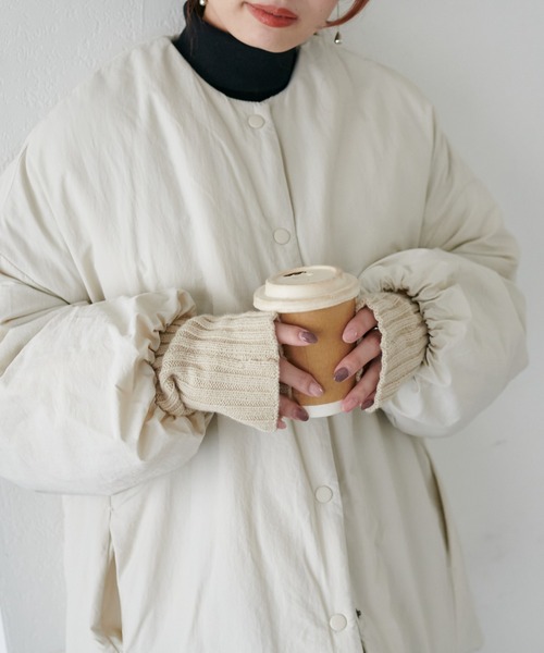 DISCOAT（ディスコート）の「【リバイバル/WEB限定】ノーカラー中綿ジャケット（ダウンジャケット/コート・レディース・ブラック/カーキ/アイボリー・FREE）」の22枚目の写真