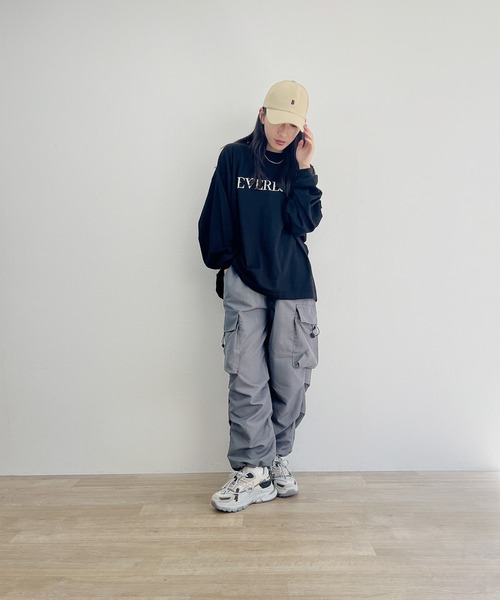 ISOOK(アイスー)の「【ISOOK / アイスー】ルーズカーゴパンツ / ドローコードパンツ パラシュートパンツ ZOZOTOWN限定(カーゴパンツ・レディース・バーガンディー/チャコールグレー・FREE)」の11枚目の写真