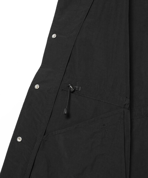 THE NORTH FACE(ザノースフェイス)の「THE NORTH FACE / ロールパック ジャーニーズ コート(その他アウター・レディース・ブラック/オリーブ・MEDIUM)」の11枚目の写真