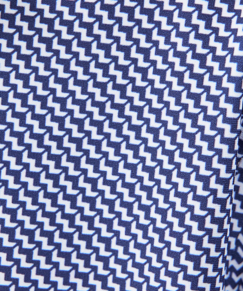 ABAHOUSE（アバハウス）の「【FLEX SHIRTS / Dry Moment使用】シャークスキン柄 長袖シャツ（シャツ/ブラウス・メンズ・ダークネイビー/オフホワイト・44/50/46/48）」の10枚目の写真