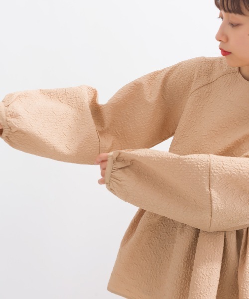 terrace(テラス)の「フクレジャガードぺプラムブラウス(シャツ/ブラウス・レディース・ベージュ/サックスブルー/ブラック/オフホワイト・MEDIUM)」の15枚目の写真