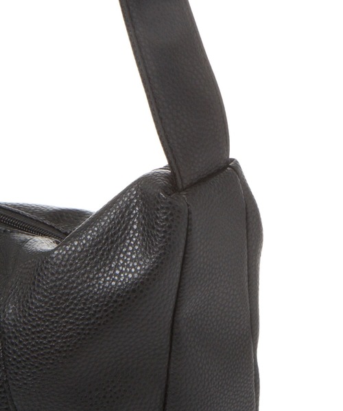 studio CLIP（スタディオクリップ）の「合皮クロワッサンバッグ（ショルダーバッグ・レディース・ブラック/ライトベージュ/モカ・FREE）」の20枚目の写真