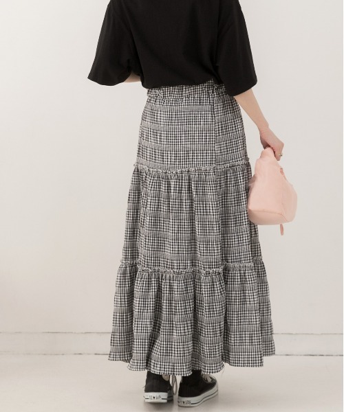 ad thie（アドティエ）の「ギンガムチェック・ワッシャー加工 ロングティアードスカート（スカート・レディース・ライトブルー/ブラック・FREE）」の5枚目の写真