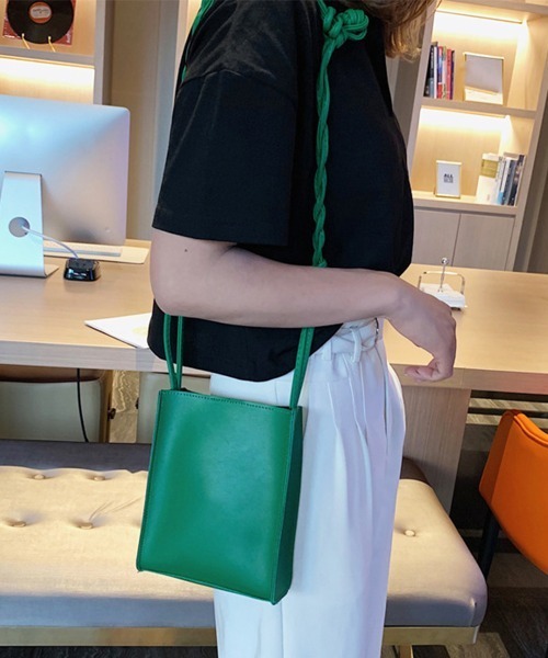 Miniministore(ミニミニストア)の「ショルダーバッグ スクエア型 小さめ(ショルダーバッグ・レディース・ミント/アイボリー/ブラック/グリーン/ライトイエロー・FREE)」の11枚目の写真
