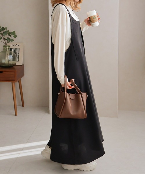 Social GIRL(ソーシャルガール)の「キャミフレアワンピース(ワンピース・レディース・ブラック/アイボリー/モカ・M)」の6枚目の写真