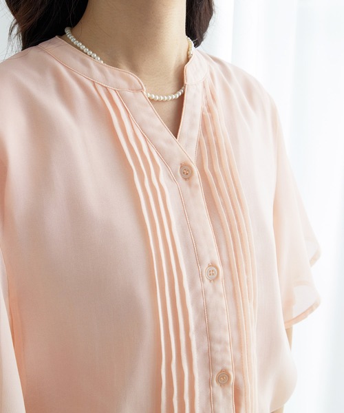 専用⚛️♥新品タグ付き♥⚛️ AKTE アクテ Vネックブラウス　袖6連ボタン セール】Vネックシャギーニットベスト（ベスト）｜AKTE（アクテ