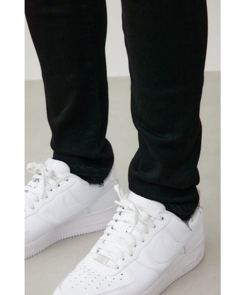 AZUL by moussy（アズールバイマウジー）の「AZUL DENIM クラッシュスキニー（デニムパンツ・メンズ・ライトブルー/ブラック・X-LARGE/X-SMALL）」の13枚目の写真