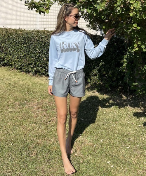 ROXY(ロキシー)の「MORNING CALM COLOR/ロキシーウエストゴムショートパンツ(水着)(水着・レディース・カーキ/ベージュ・SMALL/MEDIUM/LARGE)」の3枚目の写真