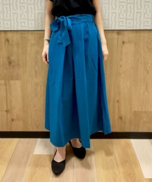 HusHusH（ハッシュアッシュ）の「HusHusH ハッシュアッシュ タックマキシスカート（スカート・レディース・ブルー系その他/アイボリー/ブラック・M/L）」の3枚目の写真