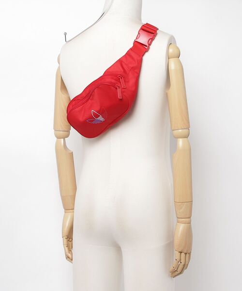 adidas（アディダス）の「ウエストバッグ（ボディバッグ/ウエストポーチ・メンズ・レッド・FREE）」の9枚目の写真