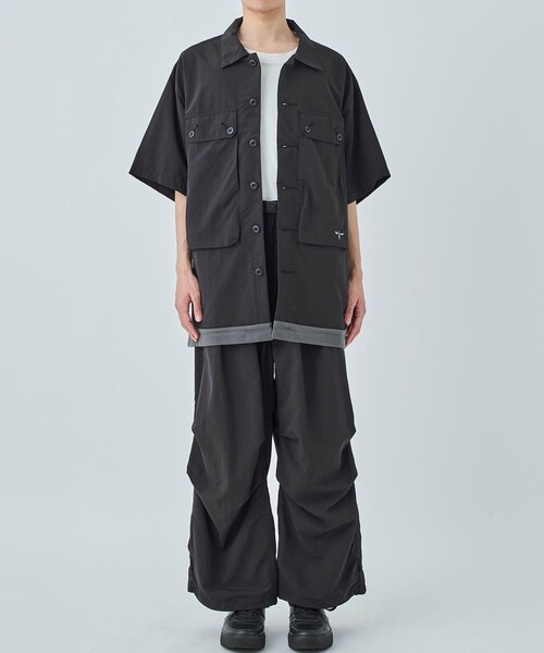 DUSTNATION(ダストネーション)の「【DUSTNATION/ダストネーション】UTILITY GABBER S/S SHIRT(シャツ/ブラウス・メンズ・ブラック/ブルー・XL/L/M)」の3枚目の写真