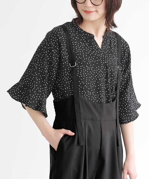 n'OrLABEL（ノアールレーベル）の「『フレアスリーブドット柄ブラウス』（シャツ/ブラウス・レディース・オフホワイト/ブラック・2/1）」の2枚目の写真