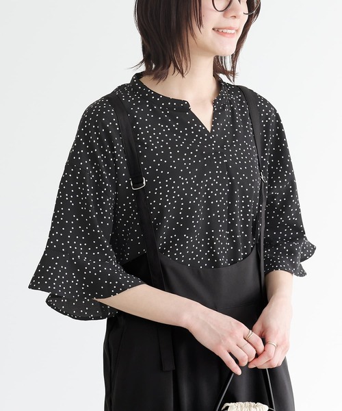 n'OrLABEL（ノアールレーベル）の「『フレアスリーブドット柄ブラウス』（シャツ/ブラウス・レディース・オフホワイト/ブラック・2/1）」の3枚目の写真