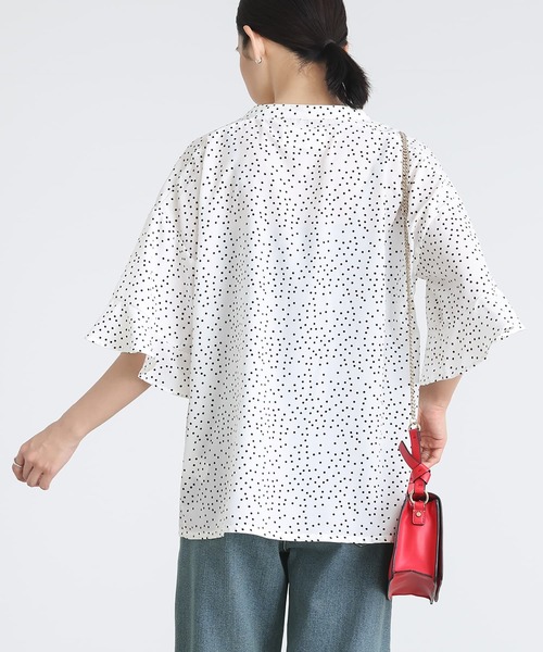 n'OrLABEL（ノアールレーベル）の「『フレアスリーブドット柄ブラウス』（シャツ/ブラウス・レディース・オフホワイト/ブラック・2/1）」の8枚目の写真
