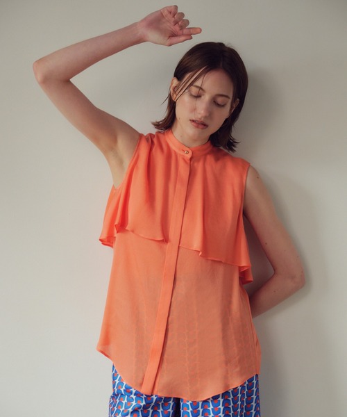 allureville(アルアバイル)の「キュプラジョーゼットカスケードブラウス(シャツ/ブラウス・レディース・オレンジ/オフホワイト/ブラック/シャーベット/ホワイト・2)」の4枚目の写真
