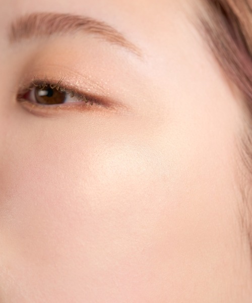 to/one（トーン）の「to/one / ペタル フロート ブラッシュ（チーク・レディース・EX03 Touch of Sun/01 Peach Beige/04 Bare Shine/EX04 Pink Gem/02 Pure Coral/03 Cheery Face/05 Rose Tint/06 Sensual Satin・FREE）」の14枚目の写真