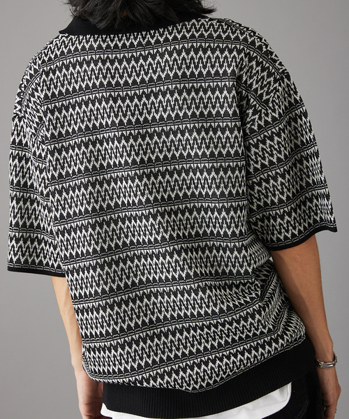 JOURNAL STANDARD（ジャーナルスタンダード）の「レトロモダンパターン ハーフジップニット（ポロシャツ・メンズ・ライトグレー/ブラック/ブルー系その他・MEDIUM/LARGE）」の9枚目の写真