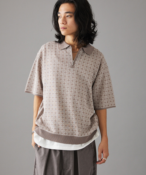 JOURNAL STANDARD（ジャーナルスタンダード）の「レトロモダンパターン ハーフジップニット（ポロシャツ・メンズ・ライトグレー/ブラック/ブルー系その他・MEDIUM/LARGE）」の5枚目の写真