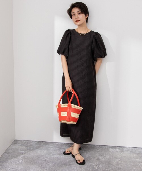 NOLLEY’S Sophi（ノーリーズソフィ）の「シアーボーダーワンピース（ワンピース・レディース・ブラック/オレンジ/キャメル・36/38）」の2枚目の写真