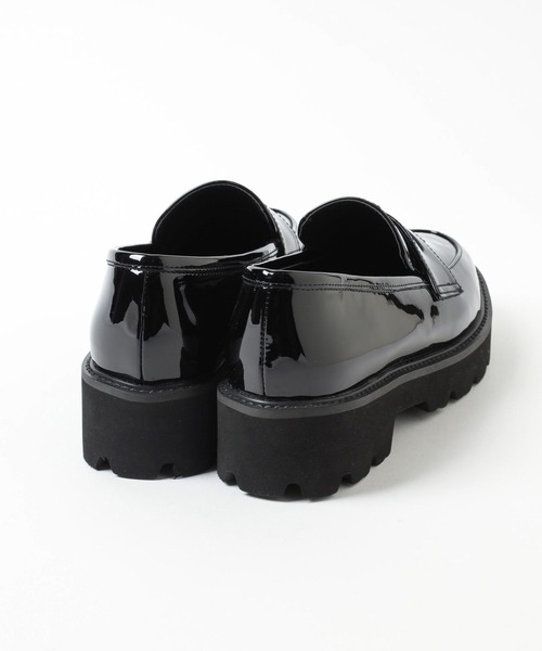 Elura（エルーラ）の「＜梅雨対応・撥水＞ふかふかFITレインローファー/122382（パンプス・レディース・ブラック/ベージュ・MEDIUM/LARGE）」の20枚目の写真