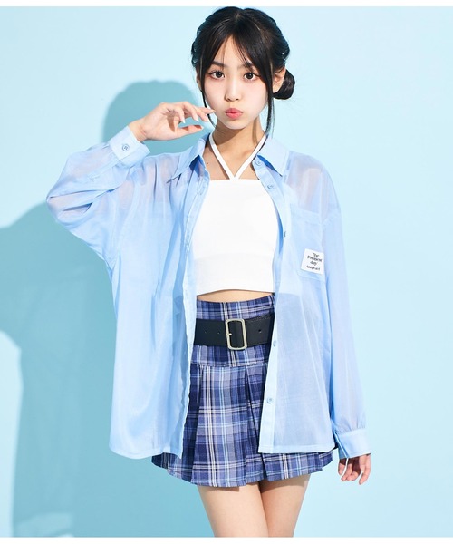 ANAP GiRL(アナップガール)の「ラメシアーオーバーシャツ(シャツ/ブラウス・キッズ・ホワイト/ブラック/サックスブルー・XS/S/M)」の3枚目の写真