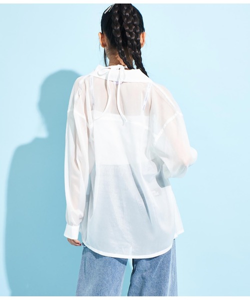 ANAP GiRL(アナップガール)の「ラメシアーオーバーシャツ(シャツ/ブラウス・キッズ・ホワイト/ブラック/サックスブルー・XS/S/M)」の7枚目の写真
