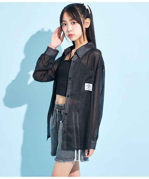 ANAP GiRL(アナップガール)の「ラメシアーオーバーシャツ(シャツ/ブラウス・キッズ・ホワイト/ブラック/サックスブルー・XS/S/M)」の12枚目の写真