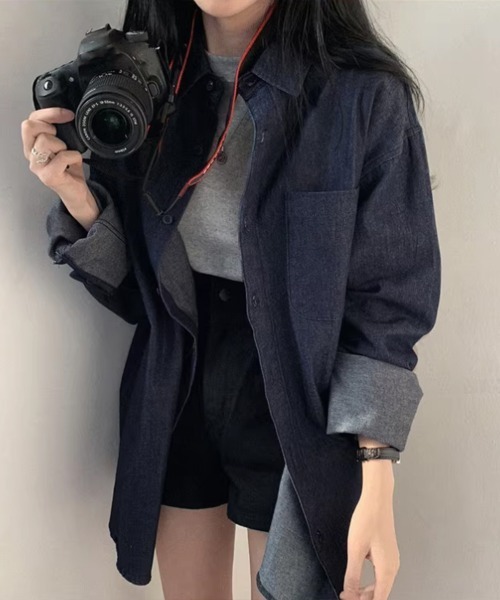 Miniministore(ミニミニストア)の「ビッグデニムシャツレディース重ね着お洒落(シャツ/ブラウス・レディース・ネイビー/サックスブルー・FREE)」の4枚目の写真