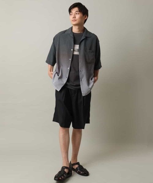 a.v.v（アーヴェヴェ）の「【接触冷感】グラデーションストライプオープンカラーシャツ（シャツ/ブラウス・メンズ・チャコールグレー/ダークインディゴブルー・46/48）」の7枚目の写真