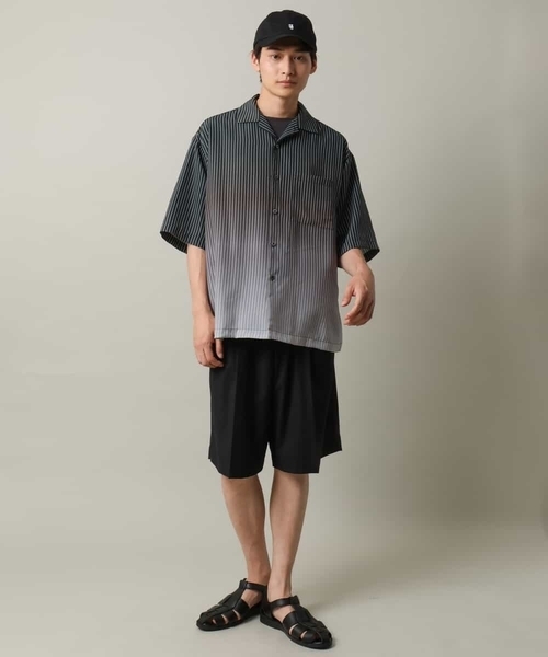 a.v.v（アーヴェヴェ）の「【接触冷感】グラデーションストライプオープンカラーシャツ（シャツ/ブラウス・メンズ・チャコールグレー/ダークインディゴブルー・46/48）」の6枚目の写真