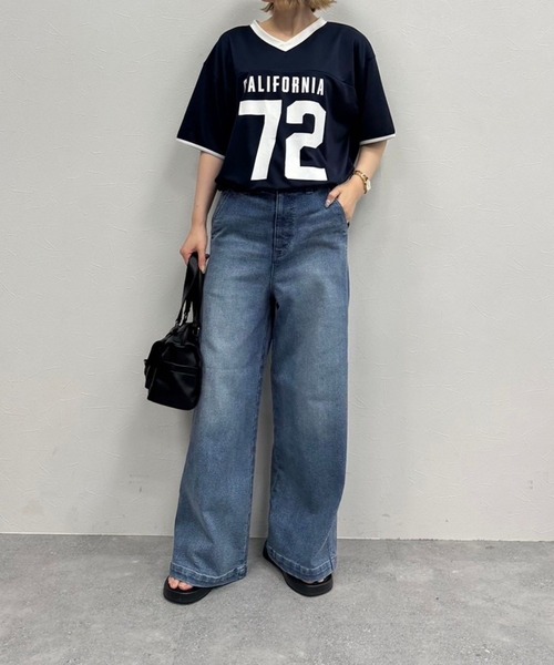 FOREVER 21（フォーエバー トゥエンティーワン）の「【2024FW】ナンバーロゴTシャツ2（Tシャツ/カットソー・レディース・オフホワイト/レッド/ネイビー・FREE）」の6枚目の写真