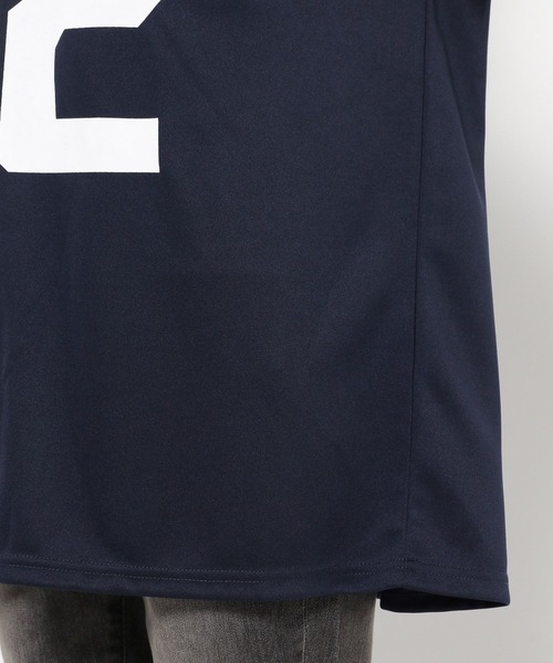 FOREVER 21（フォーエバー トゥエンティーワン）の「【2024FW】ナンバーロゴTシャツ2（Tシャツ/カットソー・レディース・オフホワイト/レッド/ネイビー・FREE）」の16枚目の写真