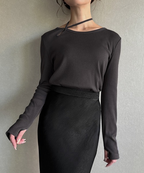 junoah(ジュノア)の「襟クロスリボンデザインリブトップス(Tシャツ/カットソー・レディース・チャコール/ブラック/ピンクベージュ・MEDIUM/LARGE/X-LARGE)」の11枚目の写真
