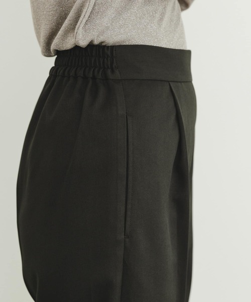 ITEMS URBANRESEARCH（アイテムズ アーバンリサーチ）の「ジレ×パンツセット（パンツドレス・レディース・ブラック/ベージュ・FREE）」の19枚目の写真