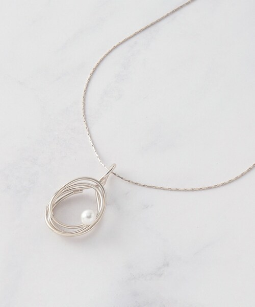 SHOO・LA・RUE（シューラルー）の「◆ポイントフェイクパールネックレス（ネックレス・レディース・ゴールド/シルバー/ピンクゴールド・00）」の2枚目の写真