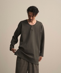 和ROBE（ワローブ）の「2025年秋冬の和ROBE / JIJI HENLEY（Tシャツ/カットソー）」