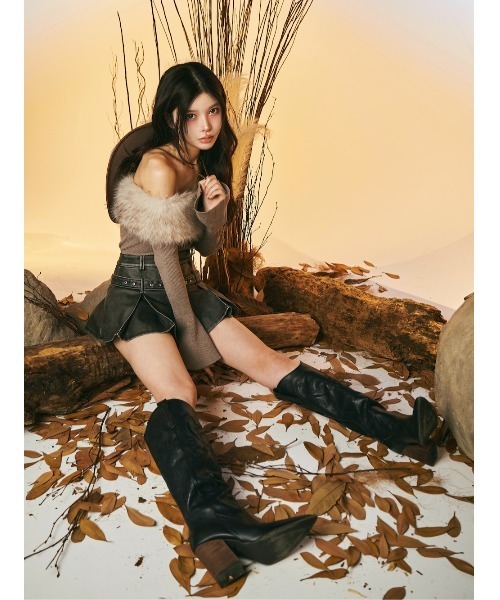 Darich（ダーリッチ）の「カラーファーオフショルニットトップス