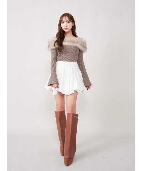 【darich】 カラーファーオフショルニットトップス トップス ホワイト 長袖 Darich（ダーリッチ）の「カラーファーオフショルニットトップス