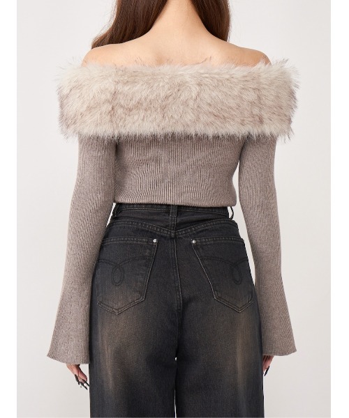 Darich（ダーリッチ）の「カラーファーオフショルニットトップス