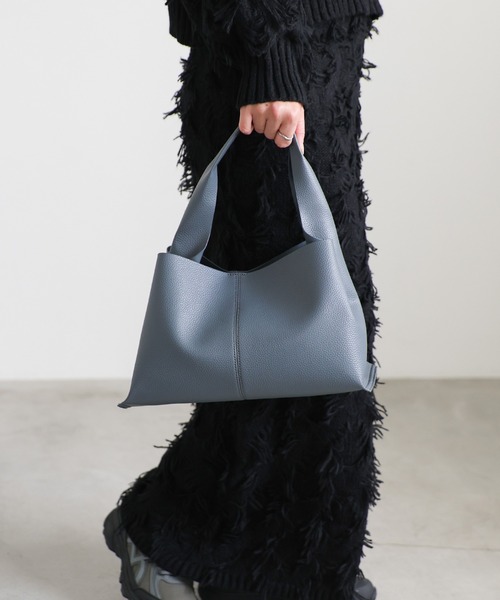 select MOCA（セレクトモカ）の「ワンハンドルフェイクレザーバッグ（ハンドバッグ・レディース・ベージュ/ブルー/アイボリー/ブラック・FREE）」の4枚目の写真