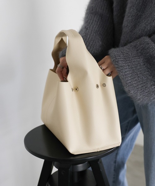 select MOCA（セレクトモカ）の「ワンハンドルフェイクレザーバッグ（ハンドバッグ・レディース・ベージュ/ブルー/アイボリー/ブラック・FREE）」の14枚目の写真