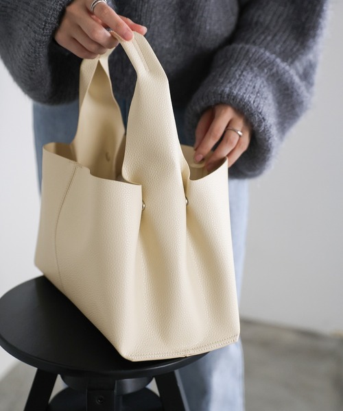 select MOCA（セレクトモカ）の「ワンハンドルフェイクレザーバッグ（ハンドバッグ・レディース・ベージュ/ブルー/アイボリー/ブラック・FREE）」の15枚目の写真