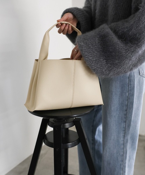 select MOCA（セレクトモカ）の「ワンハンドルフェイクレザーバッグ（ハンドバッグ・レディース・ベージュ/ブルー/アイボリー/ブラック・FREE）」の8枚目の写真