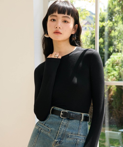 Cinderella（シンデレラ）の「カットソー トップス 長袖 クルーネック シンプル 伸縮性 レディース 女性 オフィス 上品 無地 春 秋 冬（Tシャツ/カットソー・レディース・ブラウン/ベージュ/ネイビー/ブラック/ブルー/グレー/クリーム・MEDIUM/LARGE）」の2枚目の写真